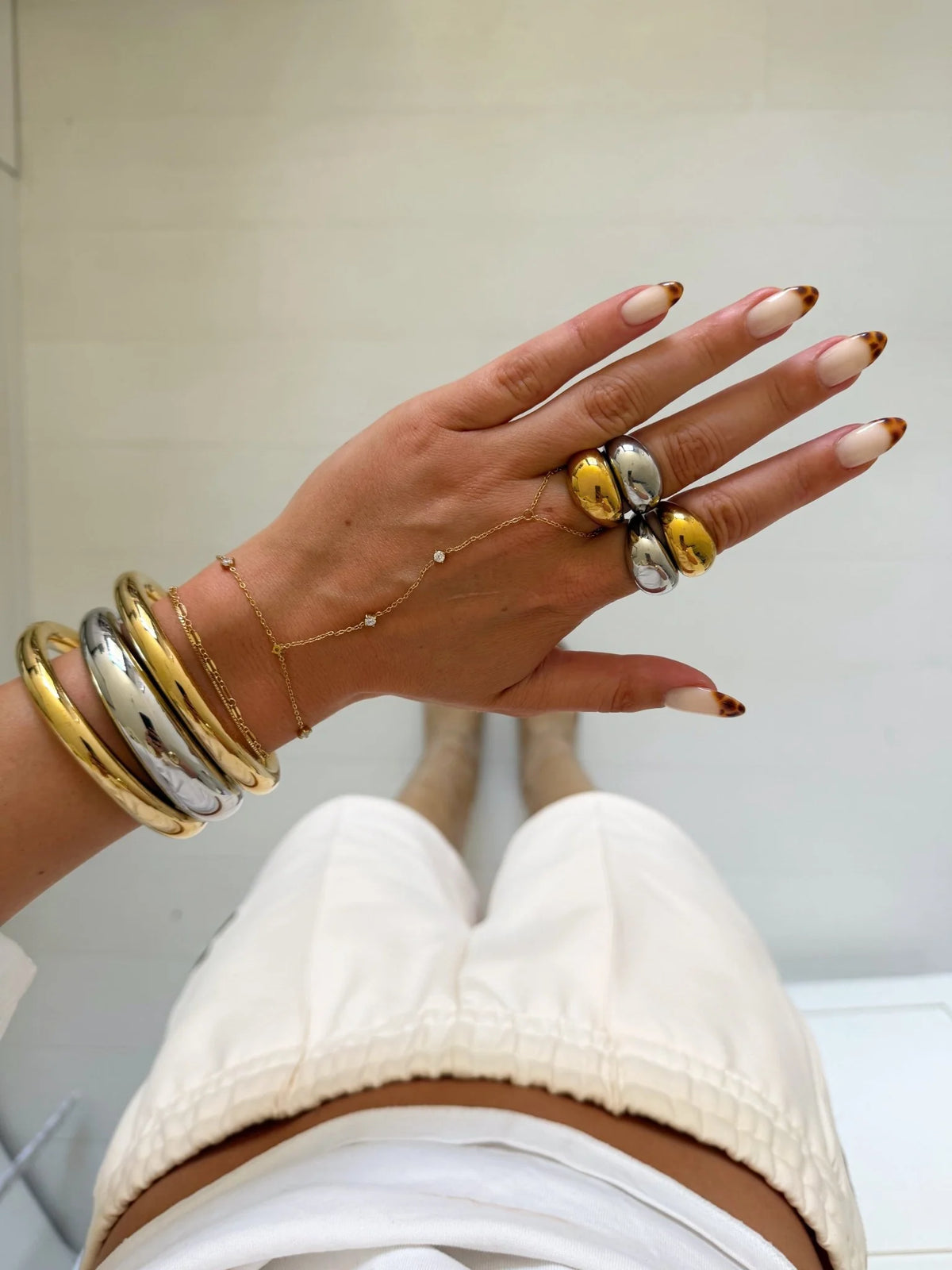 CADENA DE MANO