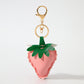 Charm para bolso de fresa